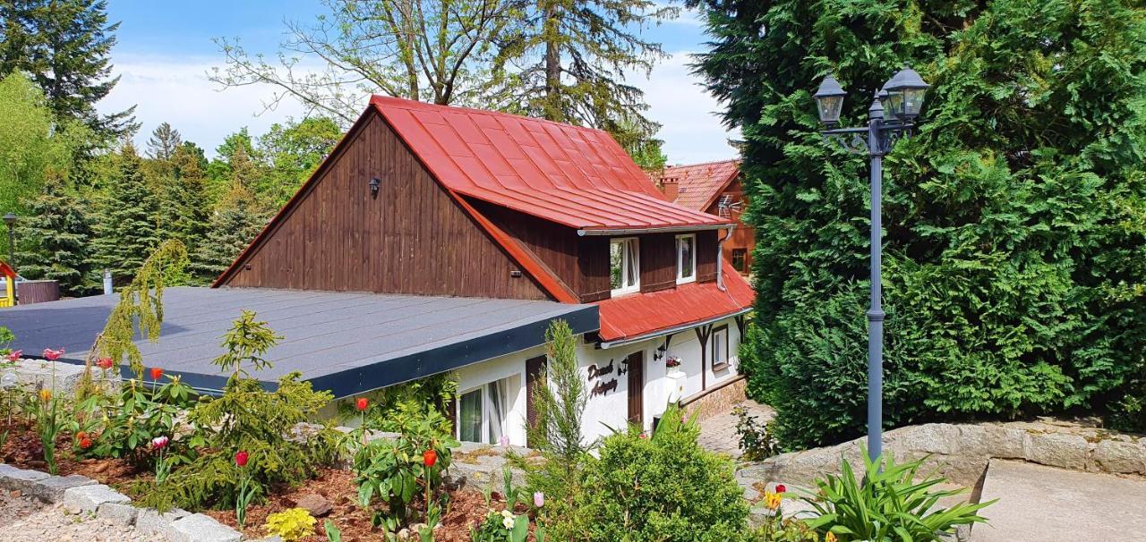 Domek Artysty Sklářská Poruba Exteriér fotografie